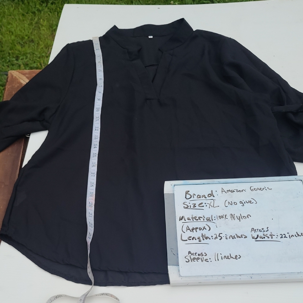 DONATING 8/13Amazon Essentials Black Button Down Shirt Last Call Free With Sale